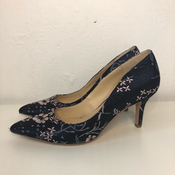 Charles by Charles David pointed toe kitten heel - Picture 7 of 8